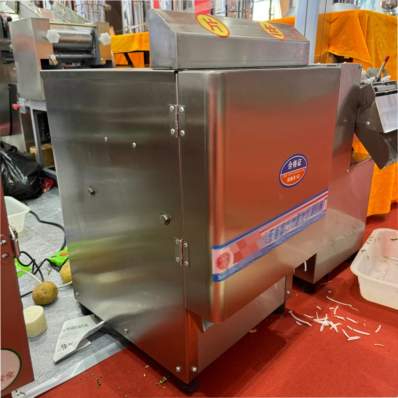 Multi-functional Vegetable Cutting Machine Potato Slicing Carrot Slicer Machine Onion Dicer Cube Cut Industrial Vegetable Cutter
Multi-functional Vegetable Cutting Machine Potato Slicing Carrot Slicer Machine Onion Dicer Cube Cut Industrial Vegetable Cutter