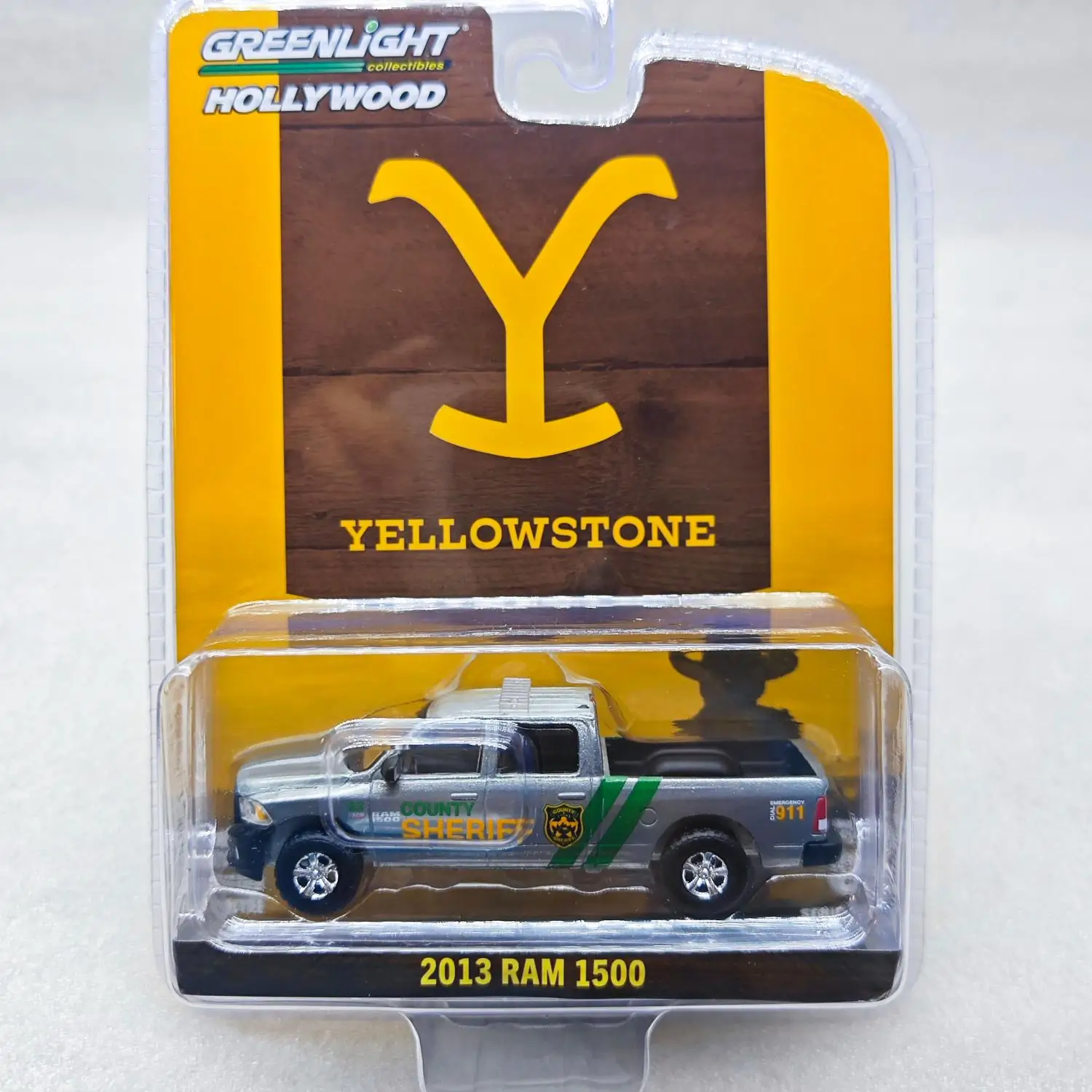 1:64 2013 Ram 1500 High Simulation Diecast Car Metal Alloy Model Car decoration display collection gifts
1:64 2013 Ram 1500 High Simulation Diecast Car Metal Alloy Model Car decoration display collection gifts