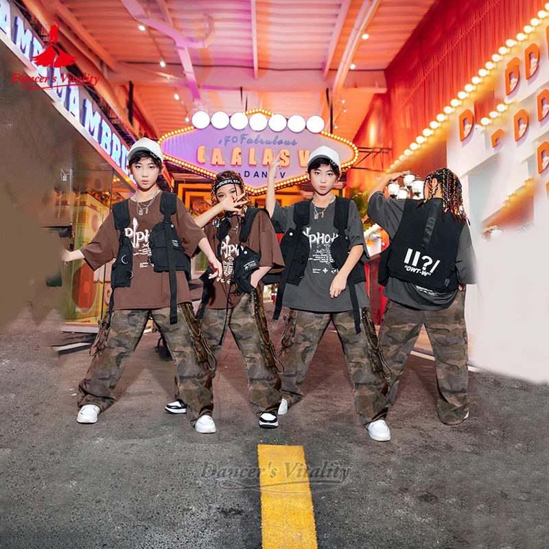 Child&Adolescents 2 Colors Are Available Street Dance Training&Perform&Contest Vest+Tops+Trousers 3-piece Sets Dancer's Vitality
Child&Adolescents 2 Colors Are Available Street Dance Training&Perform&Contest Vest+Tops+Trousers 3-piece Sets Dancer's Vitality
