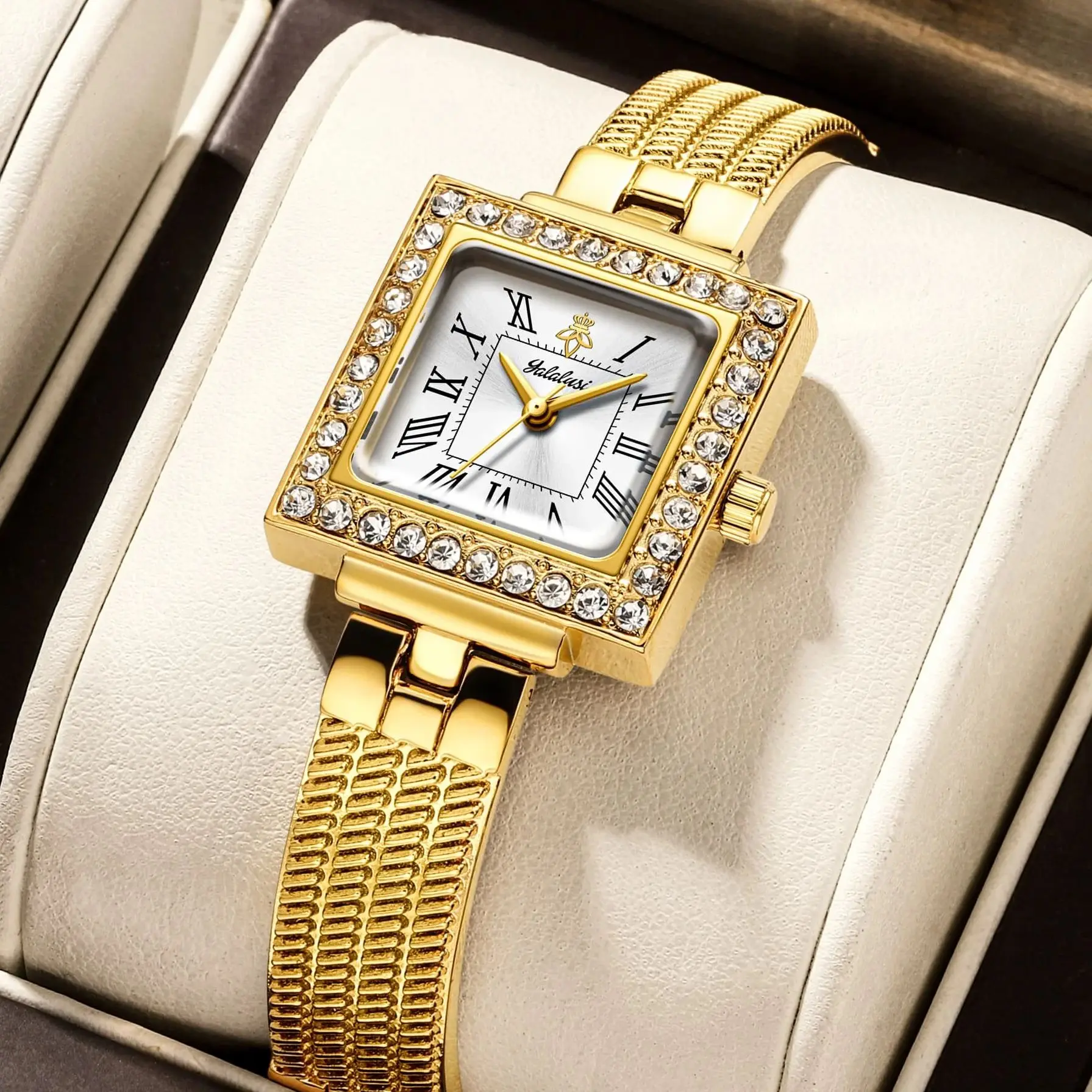 YaLaLuSi брендовые винтажные элегантные женские кварцевые часы, роскошные золотые часы, украшенные стразами, подарочная коробка, посылка, женские подарки
YaLaLuSi брендовые винтажные элегантные женские кварцевые часы, роскошные золотые часы, украшенные стразами, подарочная коробка, посылка, женские подарки