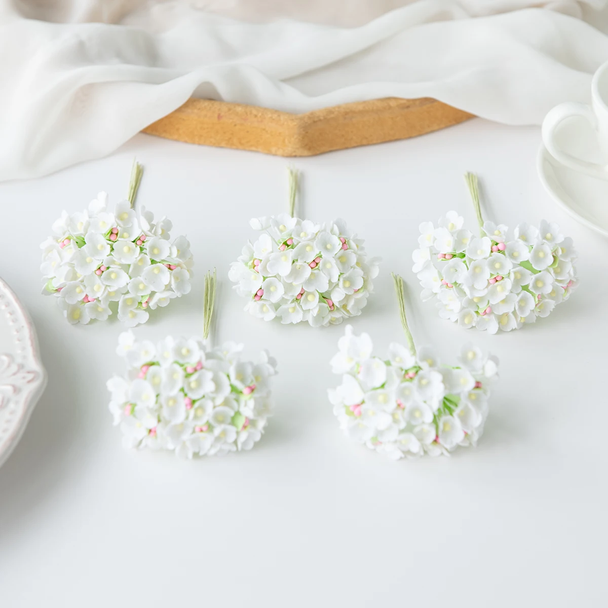 3Pcs Silk ArtificialFlower babysbreath Outdoor garden bonsai wall Wedding Christmas Home Decoration Festival Diy Gift candy box
3Pcs Silk ArtificialFlower babysbreath Outdoor garden bonsai wall Wedding Christmas Home Decoration Festival Diy Gift candy box