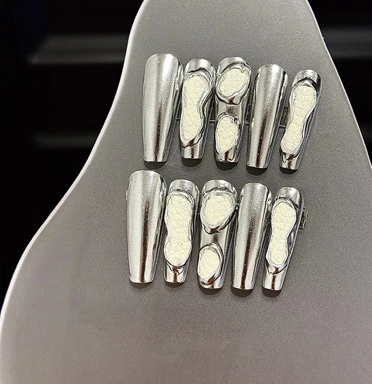 C + Leather Beige, Nail Art Wearing Nail Future Sense Leather Three-dimensional Silver Spice Girl Handmade Nail Piece
C + Leather Beige, Nail Art Wearing Nail Future Sense Leather Three-dimensional Silver Spice Girl Handmade Nail Piece