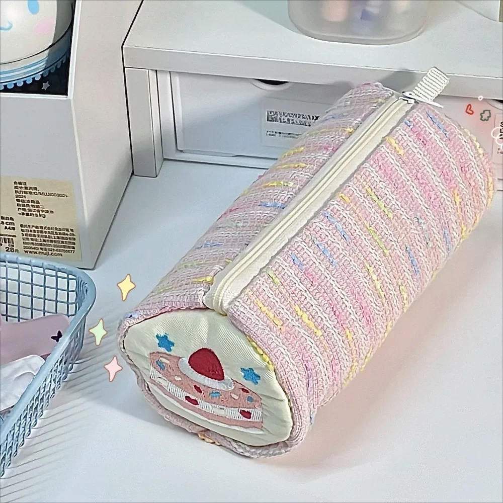 Strawberry Cake Pen Bag Cute Pencil Case Cartoon Versatile Girl Stationery Storage Bag Large Capacity Pen Ruler Stationery Box
Strawberry Cake Pen Bag Cute Pencil Case Cartoon Versatile Girl Stationery Storage Bag Large Capacity Pen Ruler Stationery Box