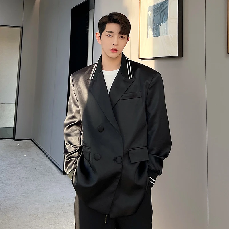 Spring New Casual Men's Suit Jaet Luxury oulder Pad Satin Outerwear Four Seasons Universal Loose Fit Long Sve Double B...
Spring New Casual Men's Suit Jaet Luxury oulder Pad Satin Outerwear Four Seasons Universal Loose Fit Long Sve Double B...