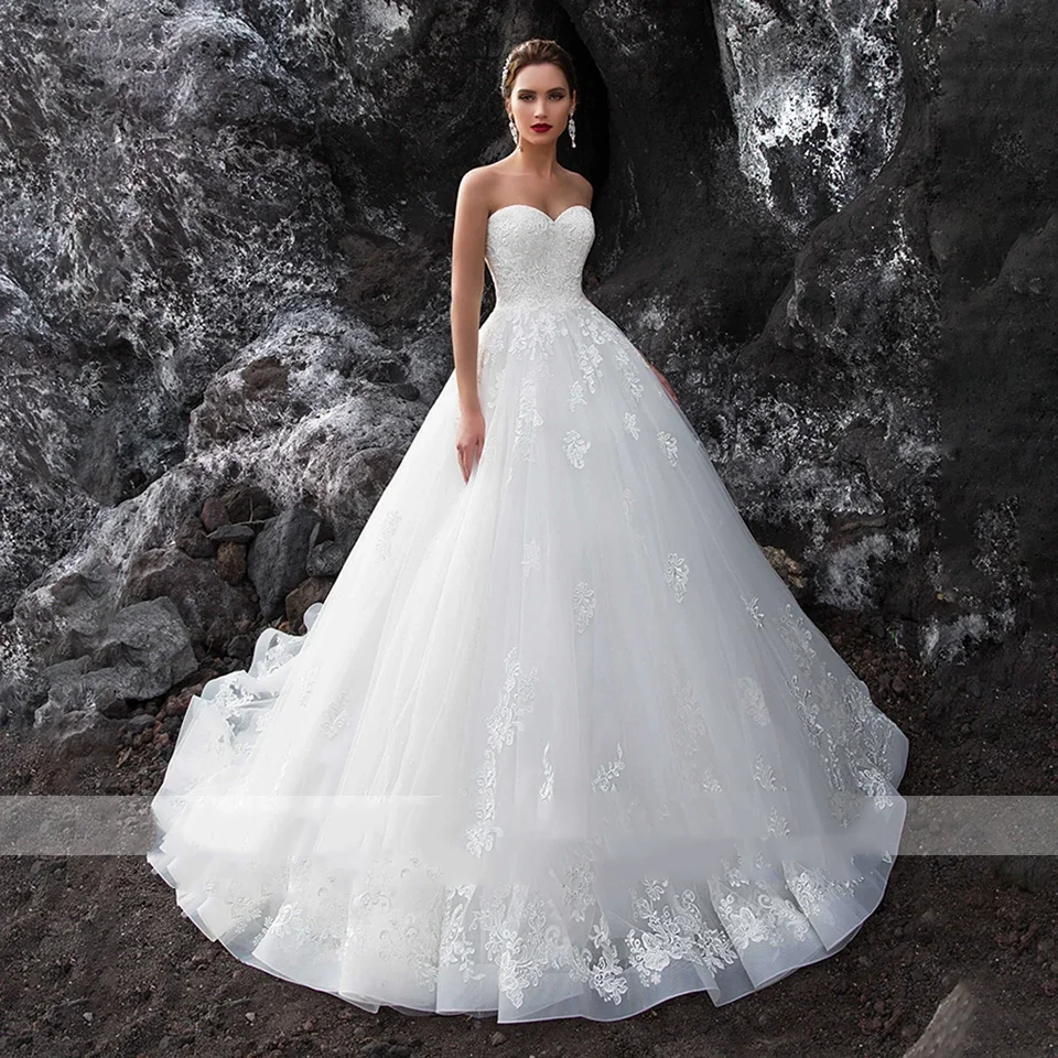 Flavinke Customized White A-Line Sweetheart Wedding Dresses Lace Appliques Sleeveless Court Train Bridal Gowns Vestidos De Novia
Flavinke Customized White A-Line Sweetheart Wedding Dresses Lace Appliques Sleeveless Court Train Bridal Gowns Vestidos De Novia