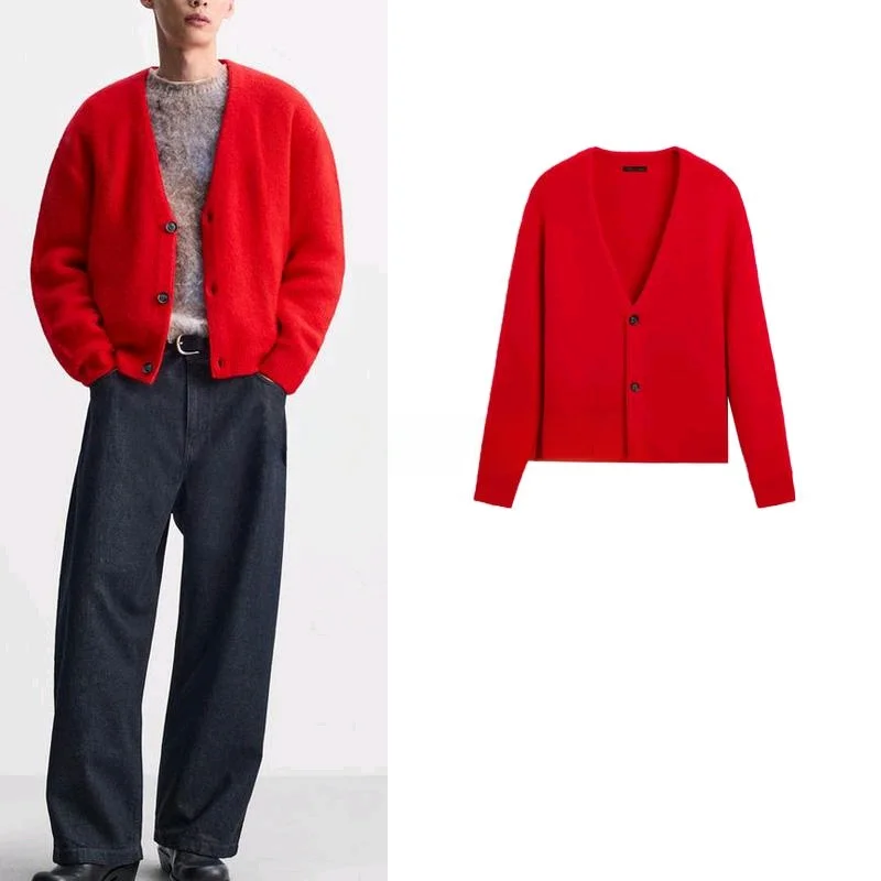 Красный вязаный кардиган с V-образным вырезом и длинными рукавами, новинка весенней коллекции, мужская модная повседневная свободная вязаная верхняя одежда в городском стиле
Красный вязаный кардиган с V-образным вырезом и длинными рукавами, новинка весенней коллекции, мужская модная повседневная свободная вязаная верхняя одежда в городском стиле