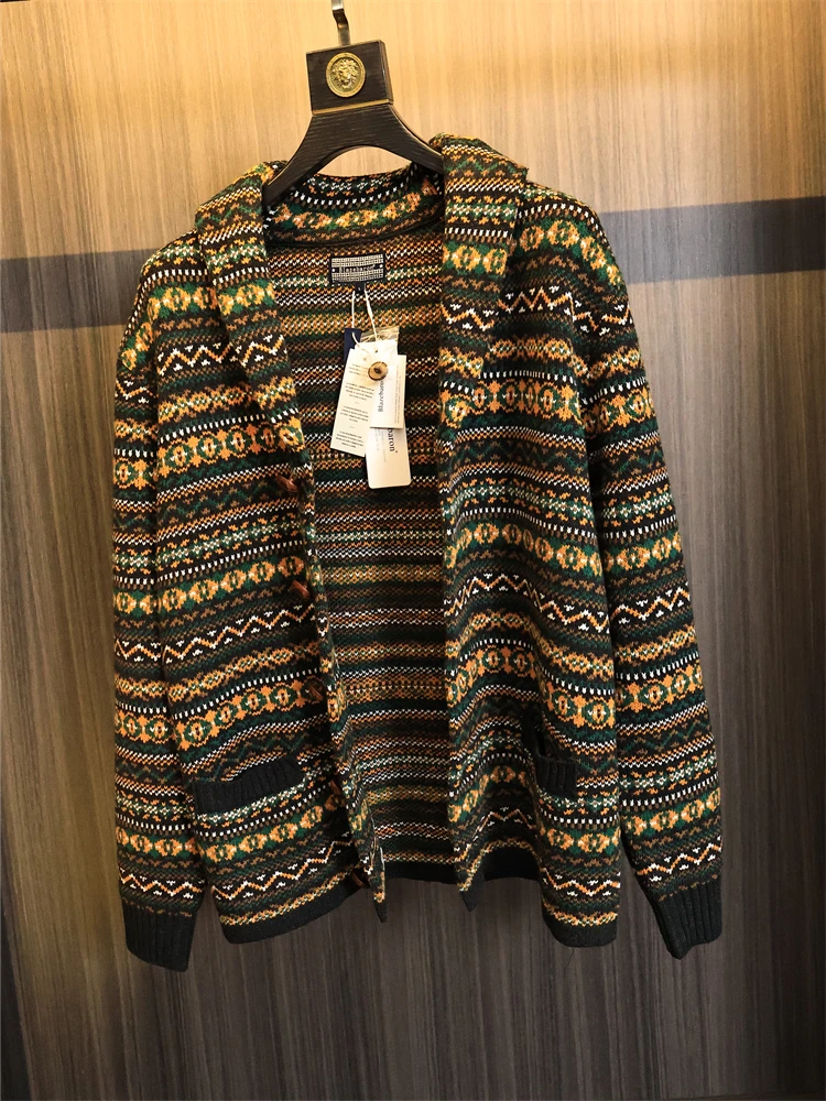 Men's Thickened Wool Blend Knitted Cardigan Fashion Urban Style Long Sleeve Flip Collar Fair Isle Knitwear for Autumn Winter
Men's Thickened Wool Blend Knitted Cardigan Fashion Urban Style Long Sleeve Flip Collar Fair Isle Knitwear for Autumn Winter