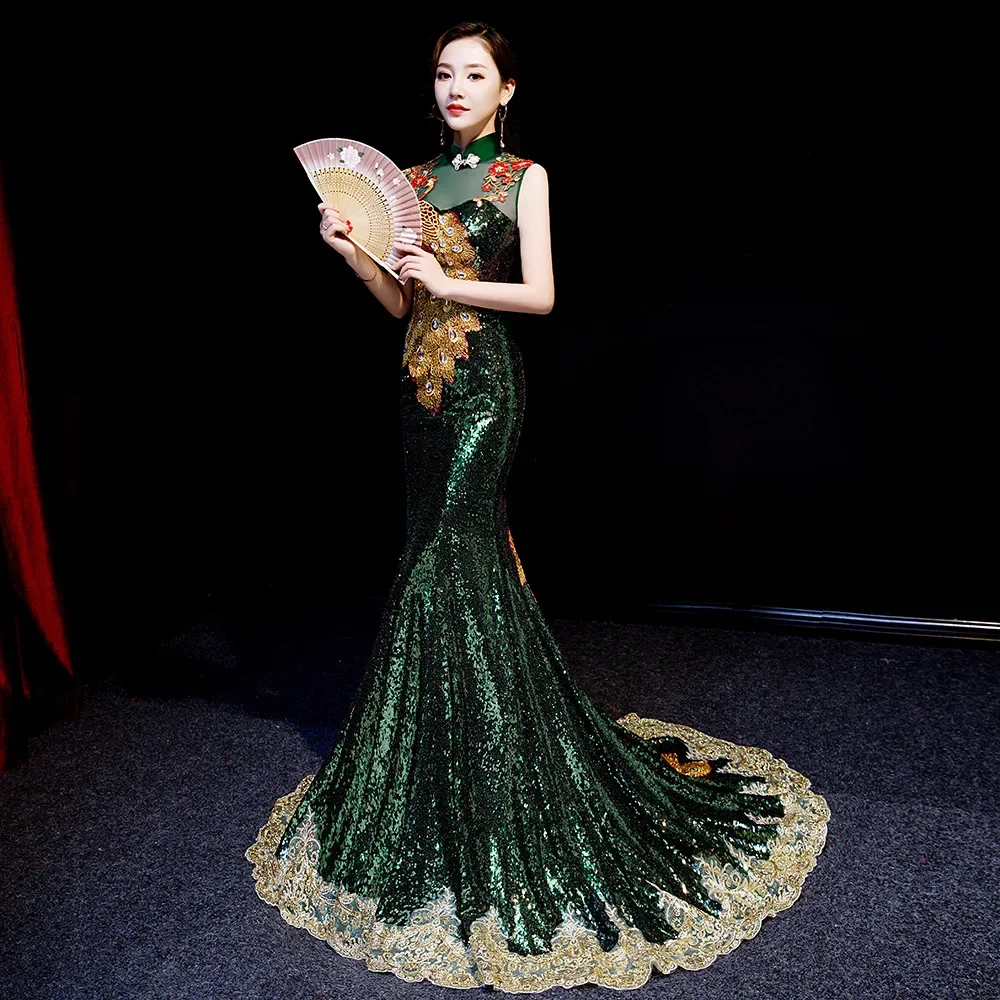 Women Elegant Tailing Satin Chinese Cheongsam Wedding Robe Chinoise Femme Green Embroidery Diamonds Oriental Evening Dress
Women Elegant Tailing Satin Chinese Cheongsam Wedding Robe Chinoise Femme Green Embroidery Diamonds Oriental Evening Dress