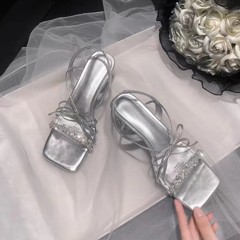 2024 French Rhinestone Sandals Fashion Fine Heel High Heel Sandals Women's Summer New Fairy Style Thin High Heels Shoes
2024 French Rhinestone Sandals Fashion Fine Heel High Heel Sandals Women's Summer New Fairy Style Thin High Heels Shoes
