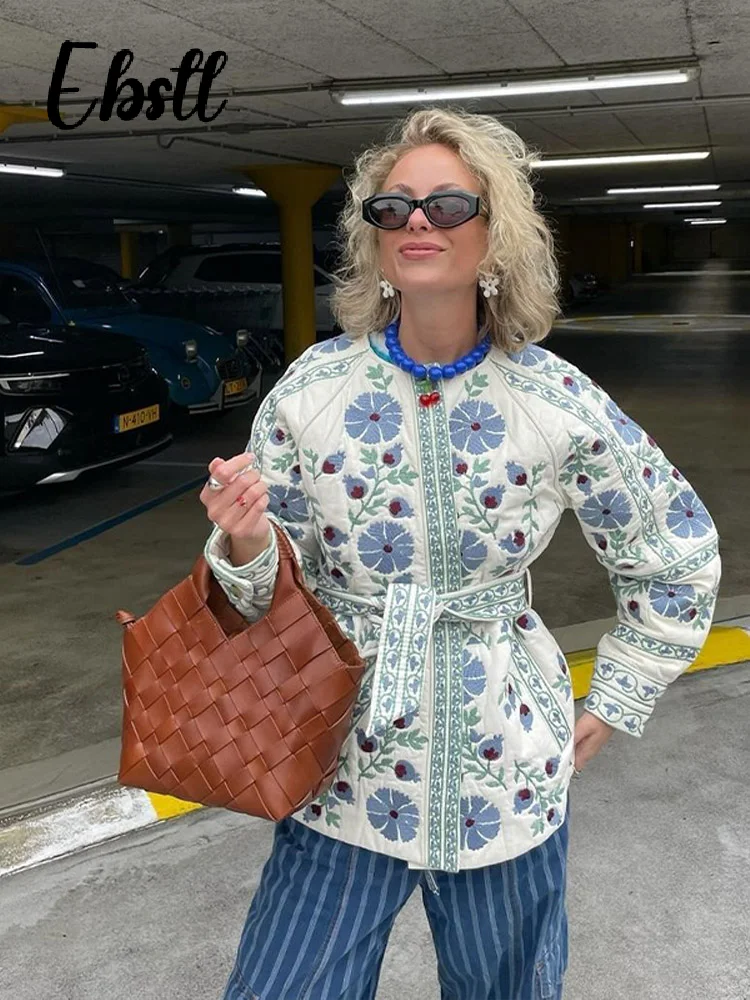 Женская Стеганая куртка на поясе, Повседневная однобортная куртка с длинным рукавом-фонариком и круглым вырезом, верхняя одежда, осень-зима 2024
Женская Стеганая куртка на поясе, Повседневная однобортная куртка с длинным рукавом-фонариком и круглым вырезом, верхняя одежда, осень-зима 2024