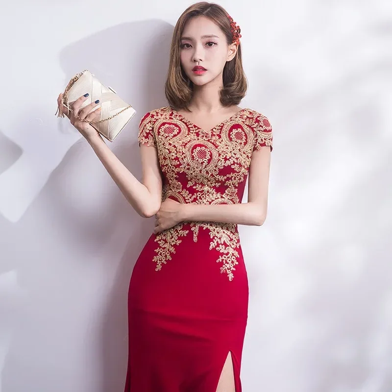 Red Mermaid Wedding Gown Sexy Split Qipao Dresses Modern 2025 Embroidery Cheongsam Long Traditional Chinese Vintage Dress
Red Mermaid Wedding Gown Sexy Split Qipao Dresses Modern 2025 Embroidery Cheongsam Long Traditional Chinese Vintage Dress