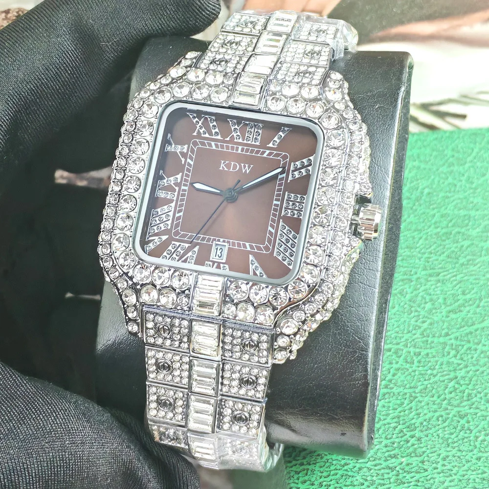 Ice Out Hot Selling High Quality Diamond Quartz Watch Men Hip Hop Top Luxury Fashion Colorful Shiny Dial Steel Watches AAA Clock
Ice Out Hot Selling High Quality Diamond Quartz Watch Men Hip Hop Top Luxury Fashion Colorful Shiny Dial Steel Watches AAA Clock