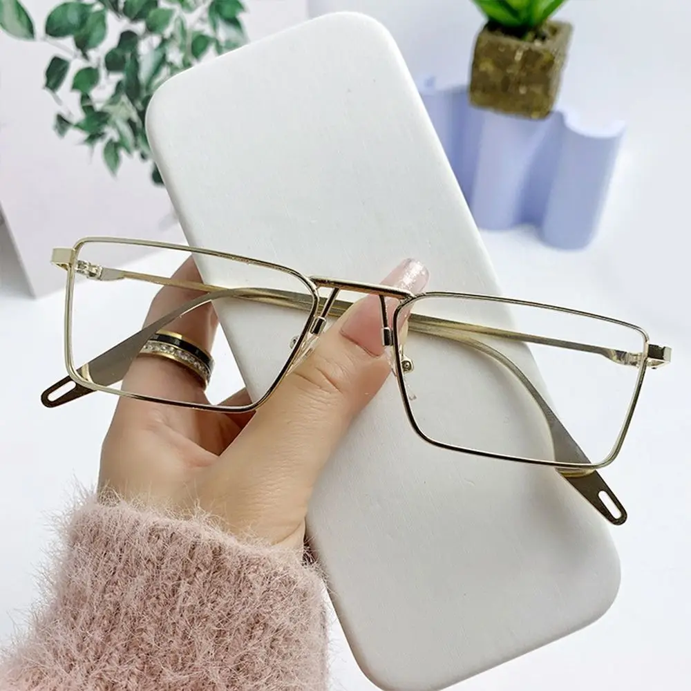 Narrow Rectangular Sunglasses Korean UV Protection Small Frame Sun Glasses Fashion Unisex Metal Frame Shades for Women & Men
Narrow Rectangular Sunglasses Korean UV Protection Small Frame Sun Glasses Fashion Unisex Metal Frame Shades for Women & Men