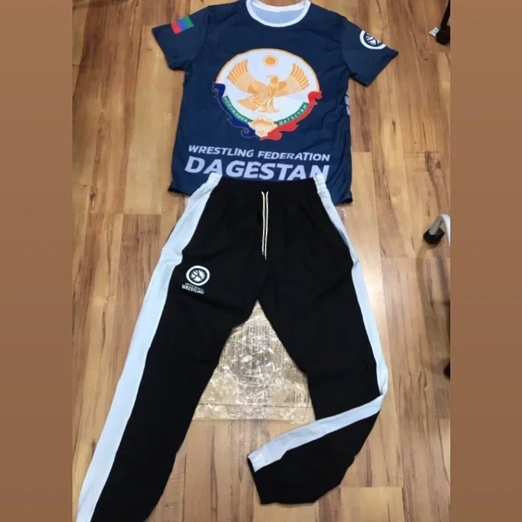 MMA Sports Pants And T-Shirts Set Quick Drying Kickboxing Gym Martial Arts Training Uniform for Men And Women Boxing Fighting
MMA Sports Pants And T-Shirts Set Quick Drying Kickboxing Gym Martial Arts Training Uniform for Men And Women Boxing Fighting
