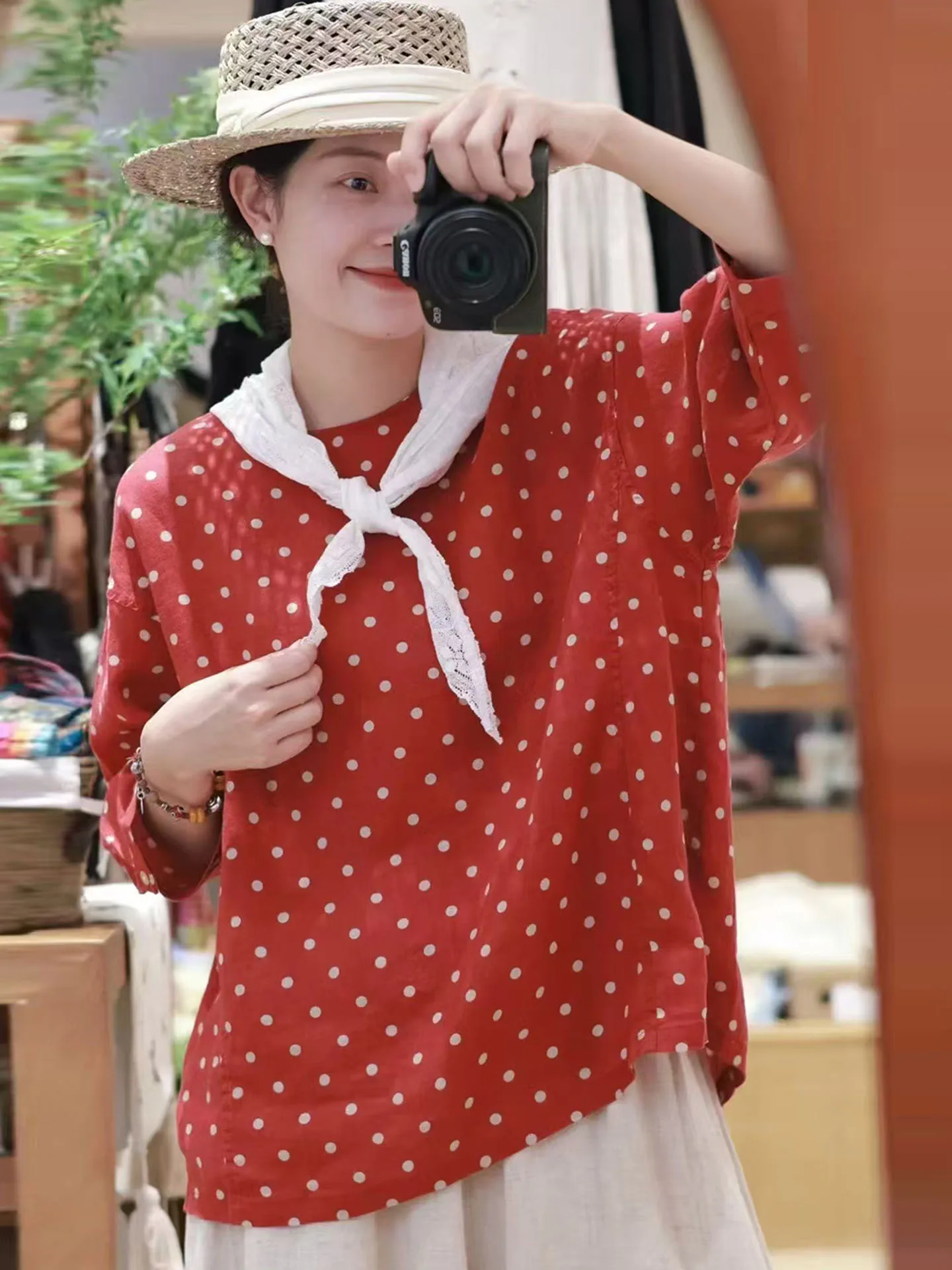 Summer 2026 Loose Fit round Neck Polka Dot Print Linen Shirt Vintage Style Lazy Fashion Women's Casual Wear Breathable Comfor...
Summer 2026 Loose Fit round Neck Polka Dot Print Linen Shirt Vintage Style Lazy Fashion Women's Casual Wear Breathable Comfor...