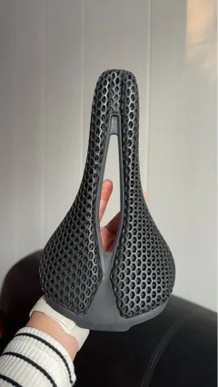 3D Printed Carbon Fiber Bike Saddle, Ergonomic Integrated Shock-Absorbing Seat for Road & Mountain Bike
3D Printed Carbon Fiber Bike Saddle, Ergonomic Integrated Shock-Absorbing Seat for Road & Mountain Bike