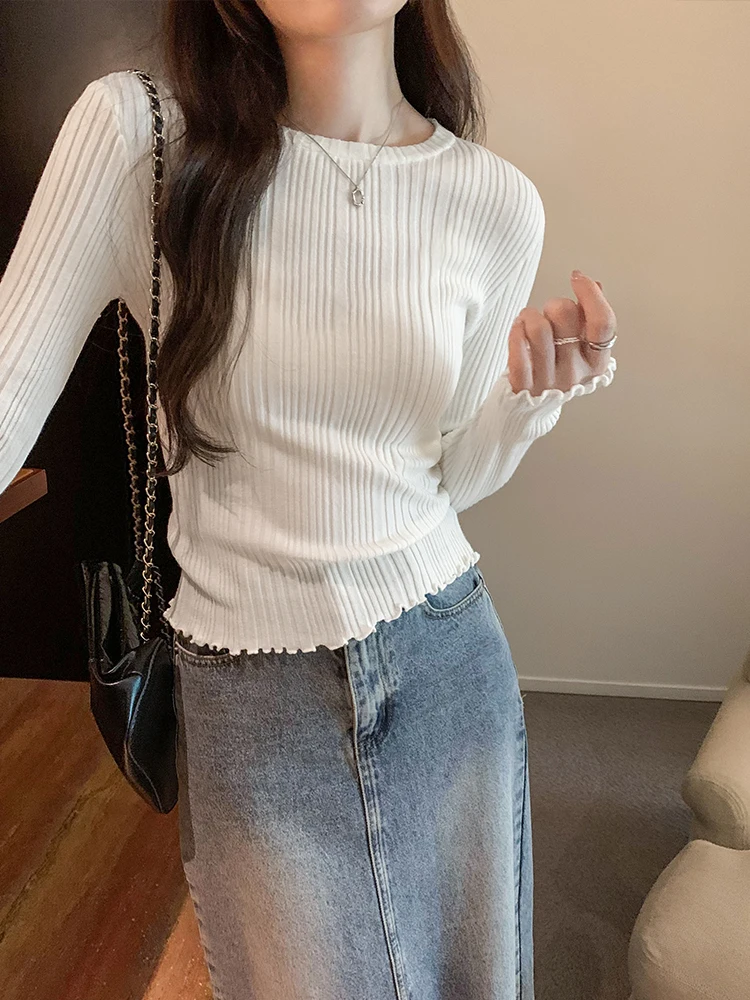 White Knitted Base Layer Top Women's Early Autumn 2026 New Design Sensation Small Audience Short Shirt Wooden Ear
White Knitted Base Layer Top Women's Early Autumn 2026 New Design Sensation Small Audience Short Shirt Wooden Ear