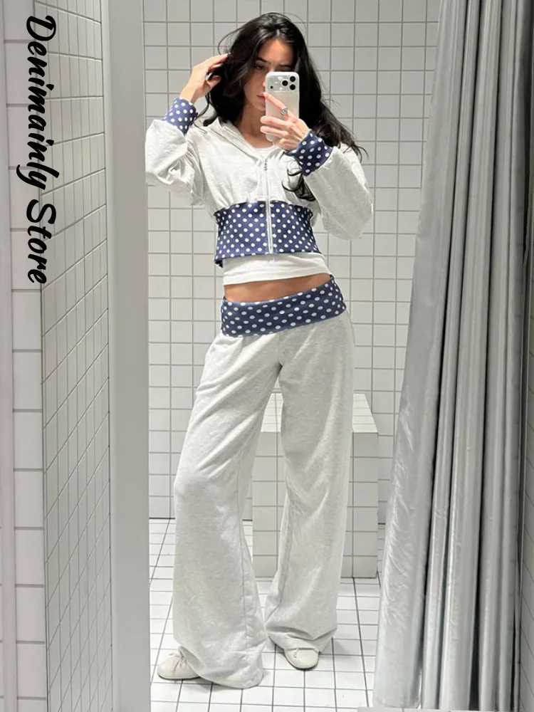 Street Polka Dot Contrasting Women Pant Set Long Sleeved Zipper Hooded Waist Cinched Short Coat Wide Leg Pants 2026 Autumn Suits
Street Polka Dot Contrasting Women Pant Set Long Sleeved Zipper Hooded Waist Cinched Short Coat Wide Leg Pants 2026 Autumn Suits