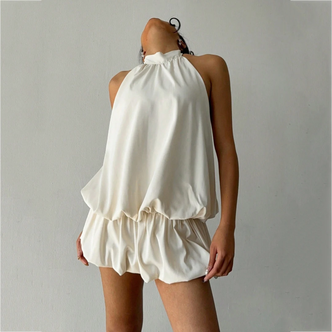Ladies' backless bubble mini dress with sleeveless pleated hem for spring and summer vacation
Ladies' backless bubble mini dress with sleeveless pleated hem for spring and summer vacation