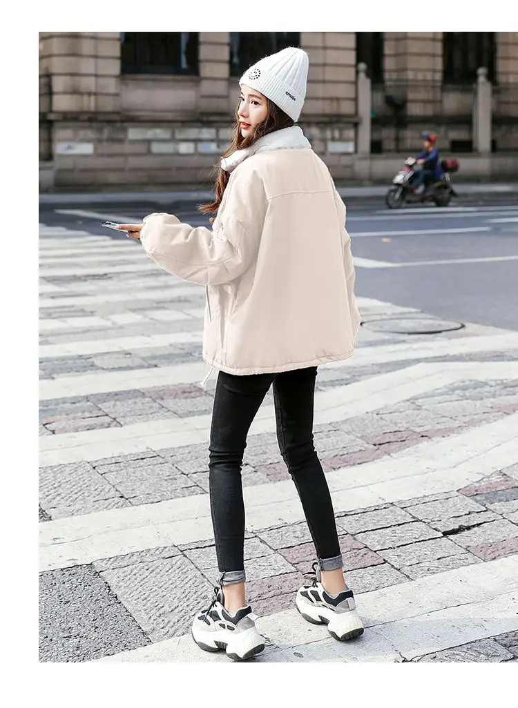 Утепленная женская парка цвета хаки в китайском стиле, свободного кроя, с принтом, для повседневной носки, водонепроницаемая, с капюшоном, для девушек и студенток
Утепленная женская парка цвета хаки в китайском стиле, свободного кроя, с принтом, для повседневной носки, водонепроницаемая, с капюшоном, для девушек и студенток