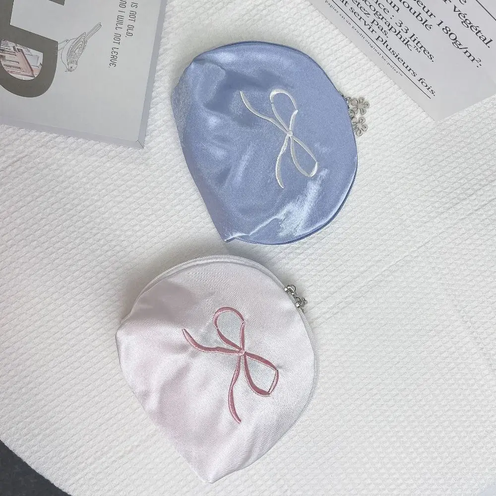 Многофункциональная портативная кошелек с бантом и бантом, милая косметичка в корейском стиле, легкая мягкая косметичка для студентов
Многофункциональная портативная кошелек с бантом и бантом, милая косметичка в корейском стиле, легкая мягкая косметичка для студентов