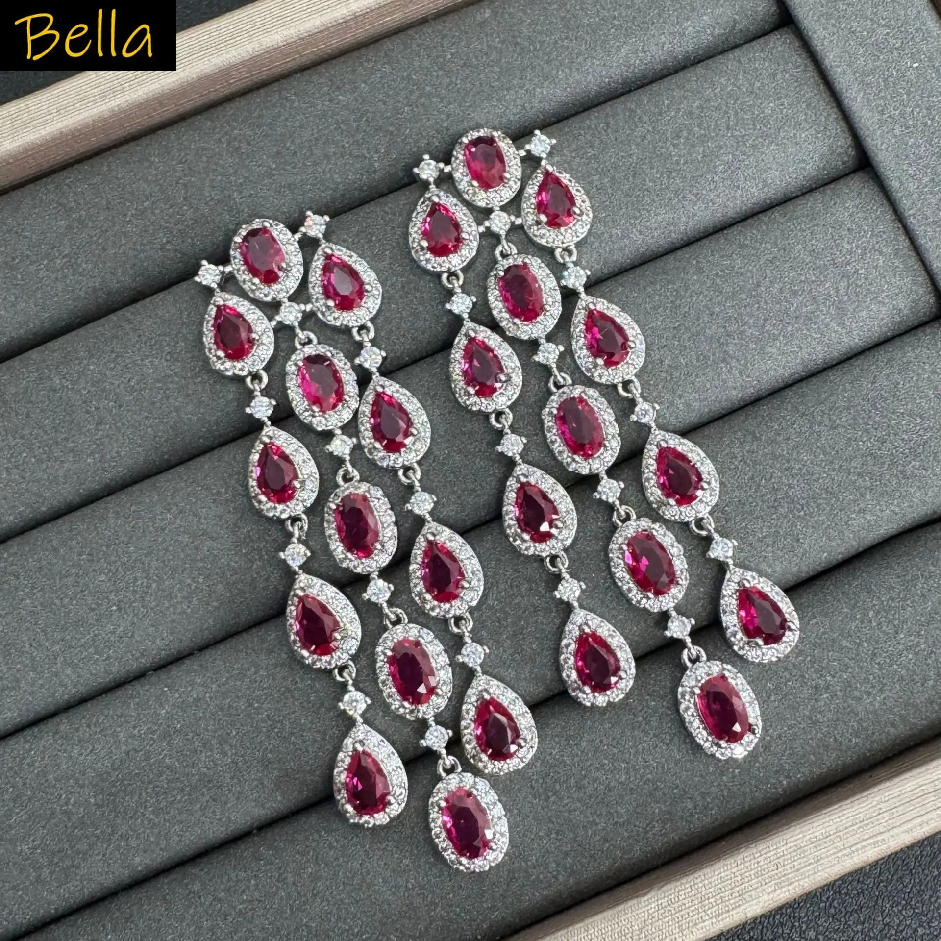 Gorgeous earrings cubic zirconia fushia pink shiny jewelry wedding party water drop long tassel dangling earrings gift
Gorgeous earrings cubic zirconia fushia pink shiny jewelry wedding party water drop long tassel dangling earrings gift