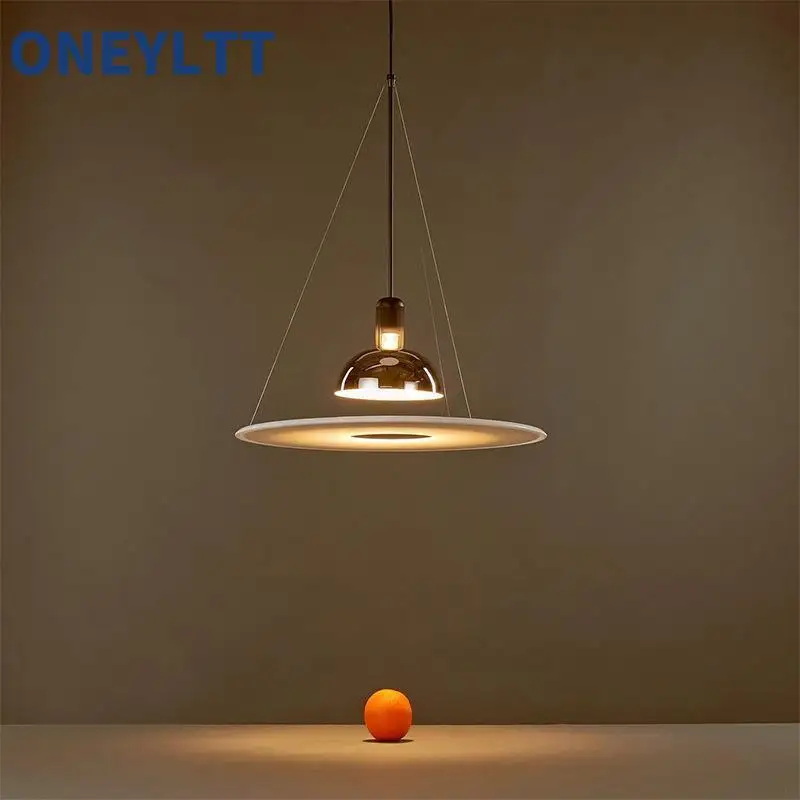Italian designer restaurant pendant light Danish creative personality counter bedroom study simple flying saucer pendant light 
Italian designer restaurant pendant light Danish creative personality counter bedroom study simple flying saucer pendant light