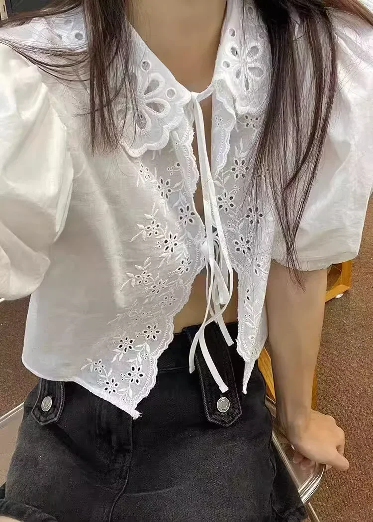 Women Embroidery Hollow Out Blouse Lace Spliced Peter Pan Collar Puff Sleeve Casual Female Cotton Shirt
Women Embroidery Hollow Out Blouse Lace Spliced Peter Pan Collar Puff Sleeve Casual Female Cotton Shirt