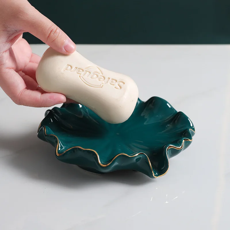 Light Luxury Ceramic Soap Box Creative Hotel Bathroom High-grade Draining Soap Dish Household Soap Dish Tray
Light Luxury Ceramic Soap Box Creative Hotel Bathroom High-grade Draining Soap Dish Household Soap Dish Tray