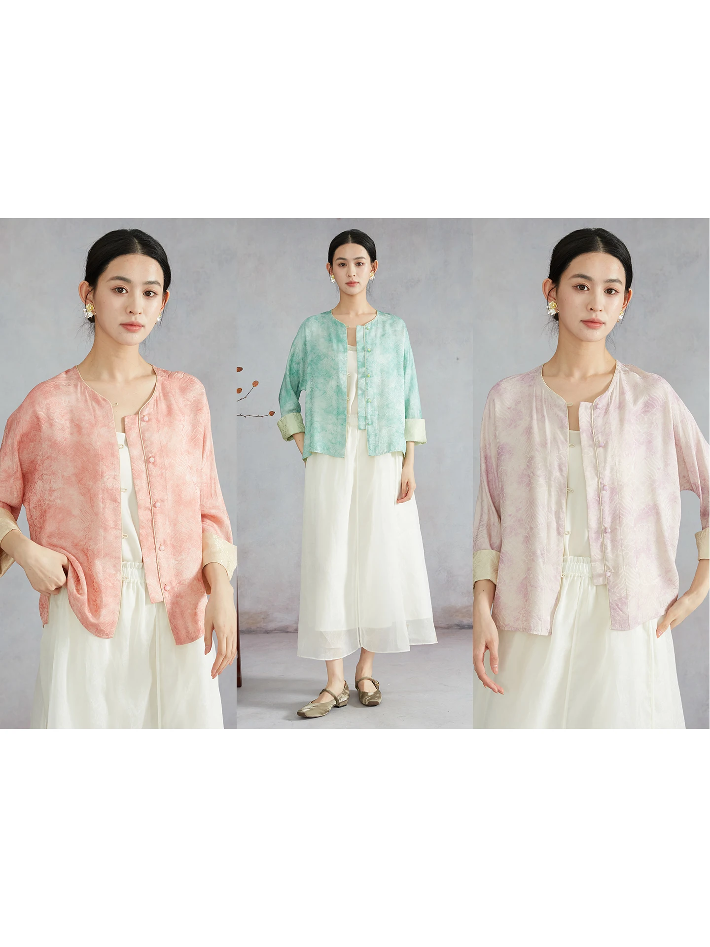 Silk Double-Sided Wear Sea Wave Pattern New Chinese Style Short Outerwear Women's Fashion Spring Season Long Sleeve round Neck
Silk Double-Sided Wear Sea Wave Pattern New Chinese Style Short Outerwear Women's Fashion Spring Season Long Sleeve round Neck