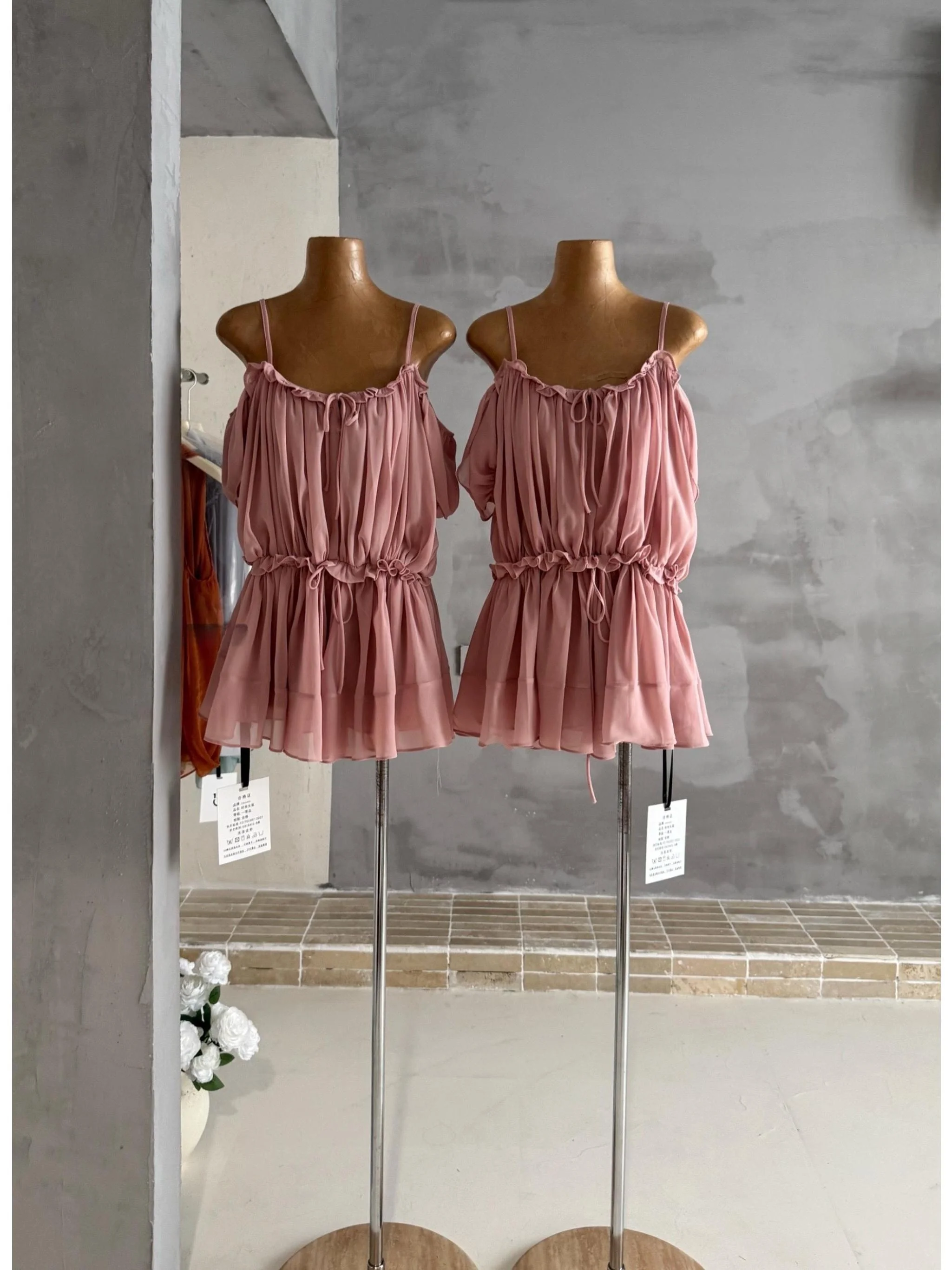 Cinnamon Pink Ruffle Hem Dress 13Studio2026 Girls Sensation Short Skirt Pleated Lace Shirt Women's Fashion Spring Summer Dress
Cinnamon Pink Ruffle Hem Dress 13Studio2026 Girls Sensation Short Skirt Pleated Lace Shirt Women's Fashion Spring Summer Dress