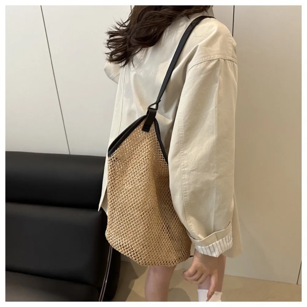Casual Straw Woven Shoulder Bag Hollow Out Large Capacity Tote Bag with PU Straps Women Handbag Beach Vacation
Casual Straw Woven Shoulder Bag Hollow Out Large Capacity Tote Bag with PU Straps Women Handbag Beach Vacation
