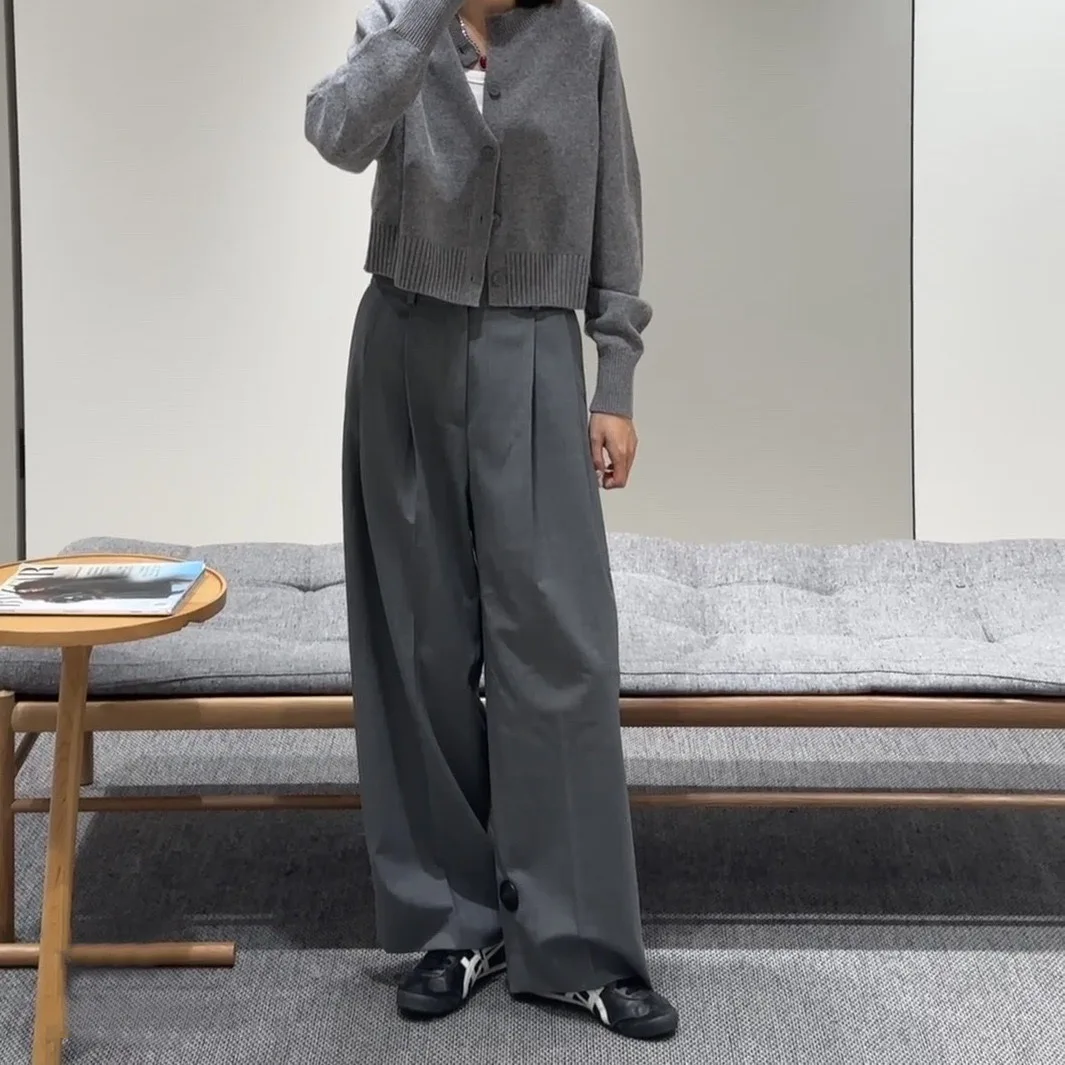 Casual Wide Leg Commuting Pants Women's Korean Style Mid Waist Loose Pants Female Fashion Loose Suit Trousers
Casual Wide Leg Commuting Pants Women's Korean Style Mid Waist Loose Pants Female Fashion Loose Suit Trousers