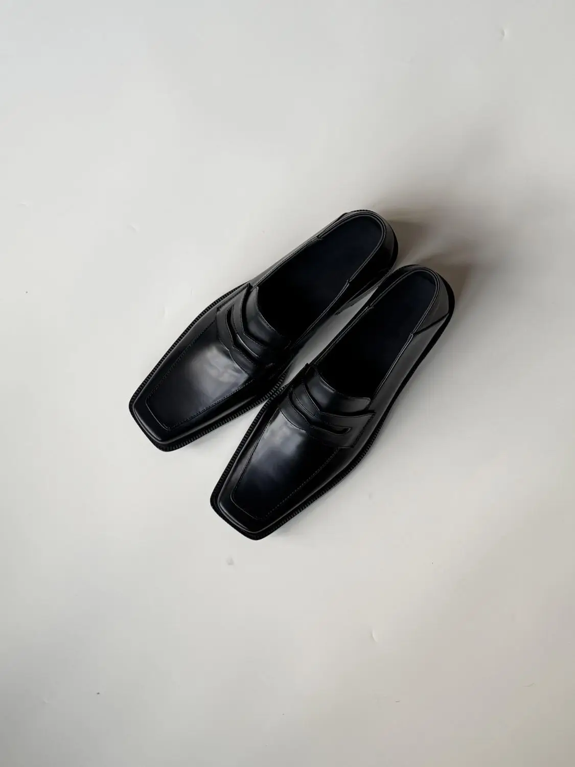 Unisex Thick Bottom Slip-On Shoes Breathable Summer Casual Leather Shoes Increased Height Leisure Shoes Fashionable Fla...
Unisex Thick Bottom Slip-On Shoes Breathable Summer Casual Leather Shoes Increased Height Leisure Shoes Fashionable Fla...
