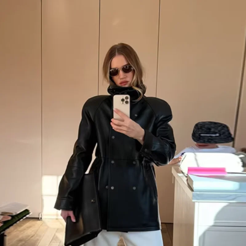 Женская куртка из искусственной кожи, облегающее двубортное короткое пальто с воротником-стойкой и длинными рукавами, осень-зима 202, женская уличная одежда, верхняя одежда 
Женская куртка из искусственной кожи, облегающее двубортное короткое пальто с воротником-стойкой и длинными рукавами, осень-зима 202, женская уличная одежда, верхняя одежда