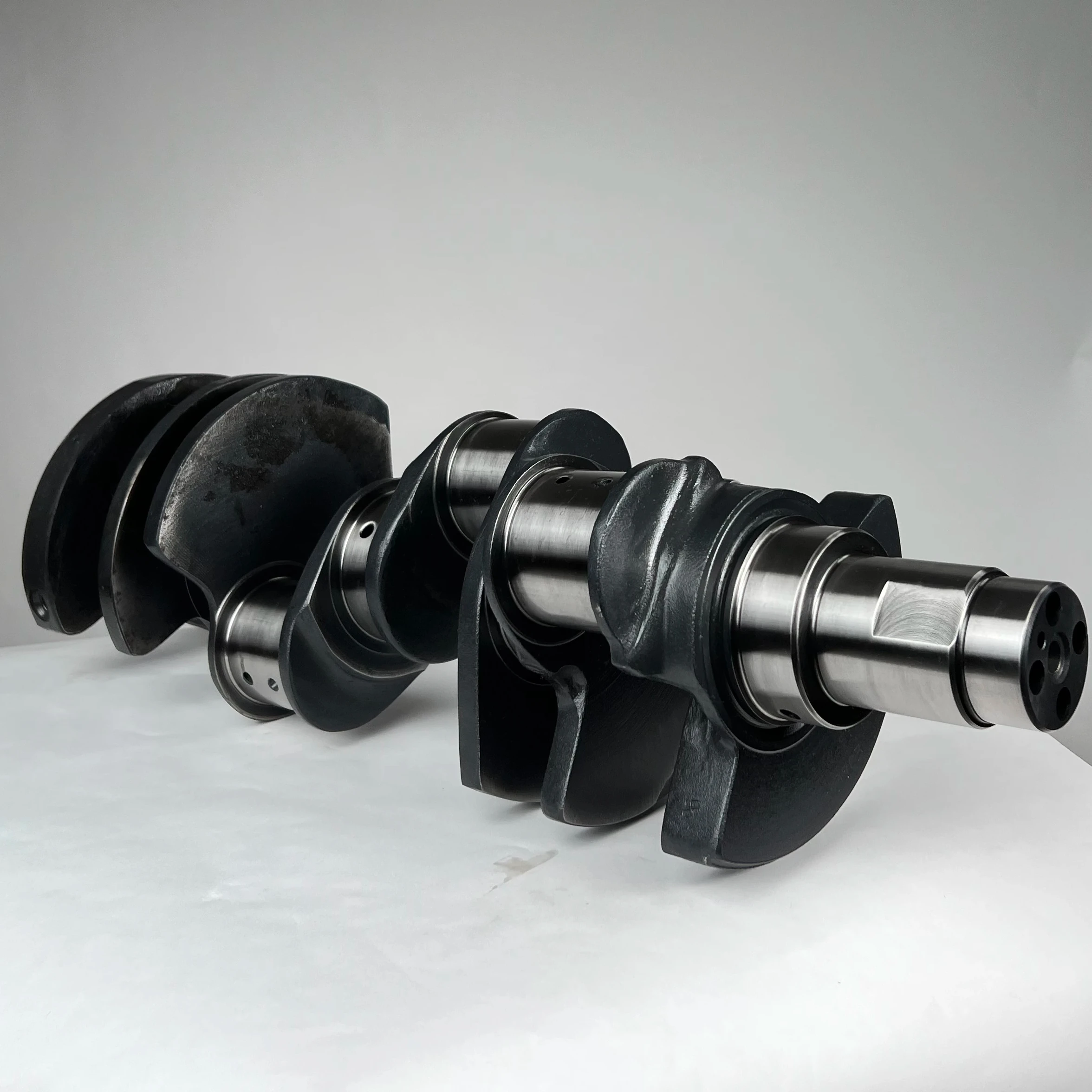 Высокоточный коленчатый вал Navistar TV V8 6,0 л 6,4 л, подходит для Ford OEM 3C3Z-6303-AARM Turbo V8
Высокоточный коленчатый вал Navistar TV V8 6,0 л 6,4 л, подходит для Ford OEM 3C3Z-6303-AARM Turbo V8