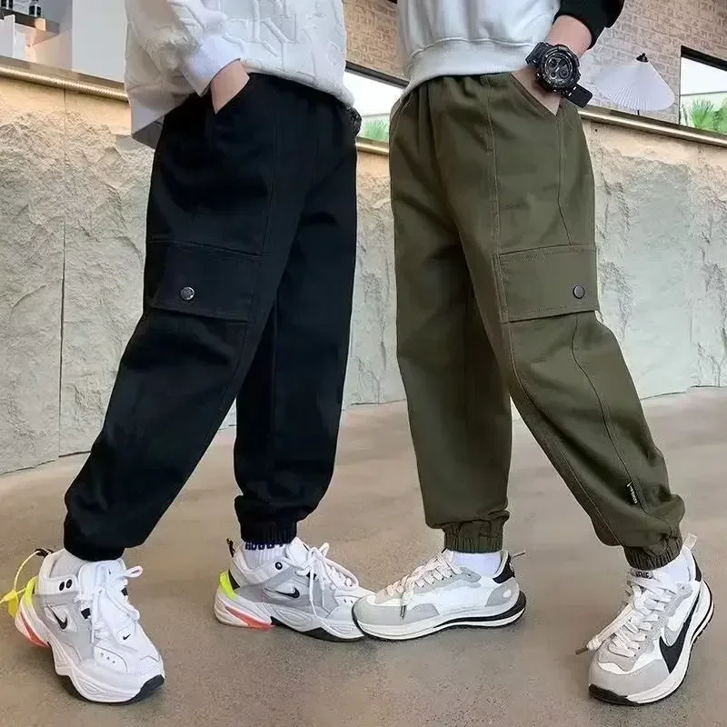 Спортивные штаны в стиле хип-хоп с высокой талией для детей B25 2021, детские весенне-осенние брюки-карго, черные модные крутые брюки для мальчиков
Спортивные штаны в стиле хип-хоп с высокой талией для детей B25 2021, детские весенне-осенние брюки-карго, черные модные крутые брюки для мальчиков