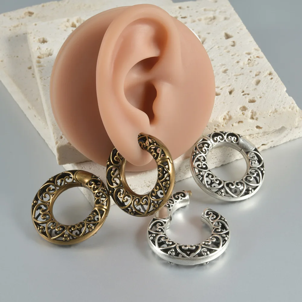 1 пара больших медных сережек в форме сердца в стиле ретро с магнитным открытием и закрыванием в форме лотоса в форме дракона
1 пара больших медных сережек в форме сердца в стиле ретро с магнитным открытием и закрыванием в форме лотоса в форме дракона