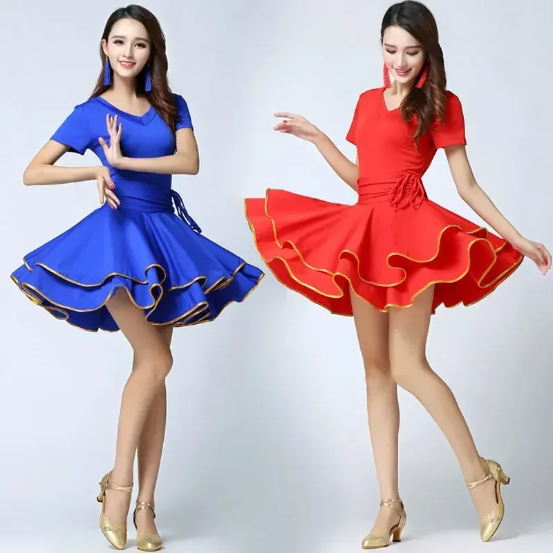 The New 2020 Summer Short Sleeve V-Neck Sexy Latin Dance Dress Show Thin Layers Stage Costumes Adult Latin Dancing training suit
The New 2020 Summer Short Sleeve V-Neck Sexy Latin Dance Dress Show Thin Layers Stage Costumes Adult Latin Dancing training suit