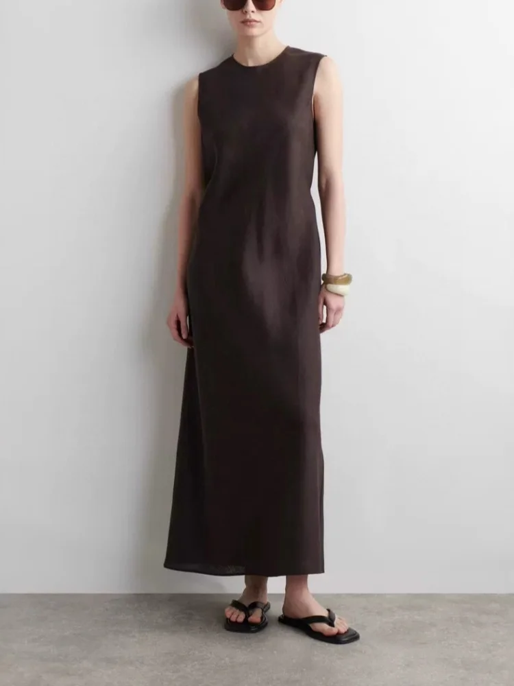 Fashionable Lady's Dresses Elegant Slant Cut Long Midi Dress for Women Sleeveless Summer 2025
Fashionable Lady's Dresses Elegant Slant Cut Long Midi Dress for Women Sleeveless Summer 2025