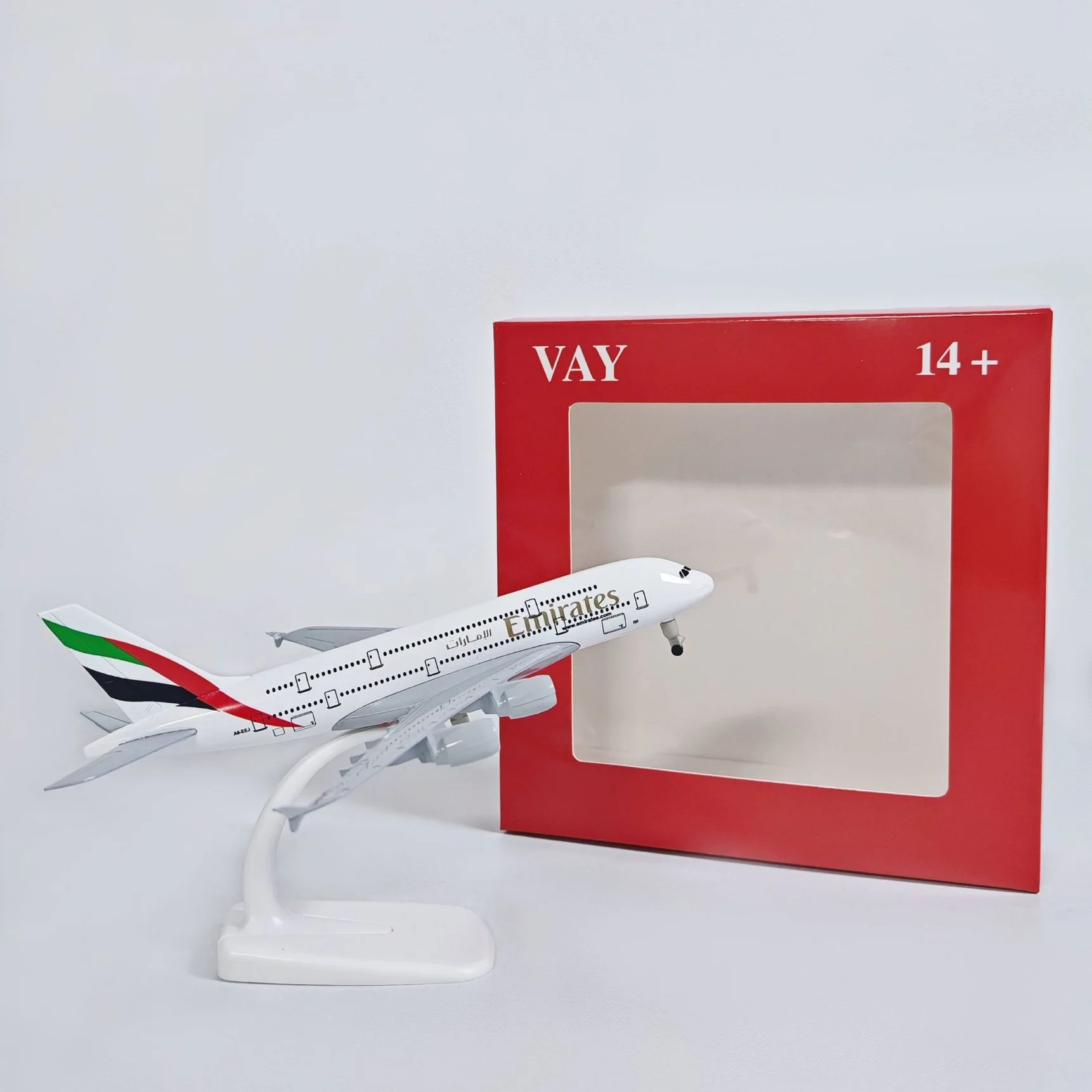 1:400 Scale Airbus A380 Emirates Airlines 20CM Alloy Aircraft Model Gift For Friends Diecast With Wheels Aircraft Model Collect
1:400 Scale Airbus A380 Emirates Airlines 20CM Alloy Aircraft Model Gift For Friends Diecast With Wheels Aircraft Model Collect