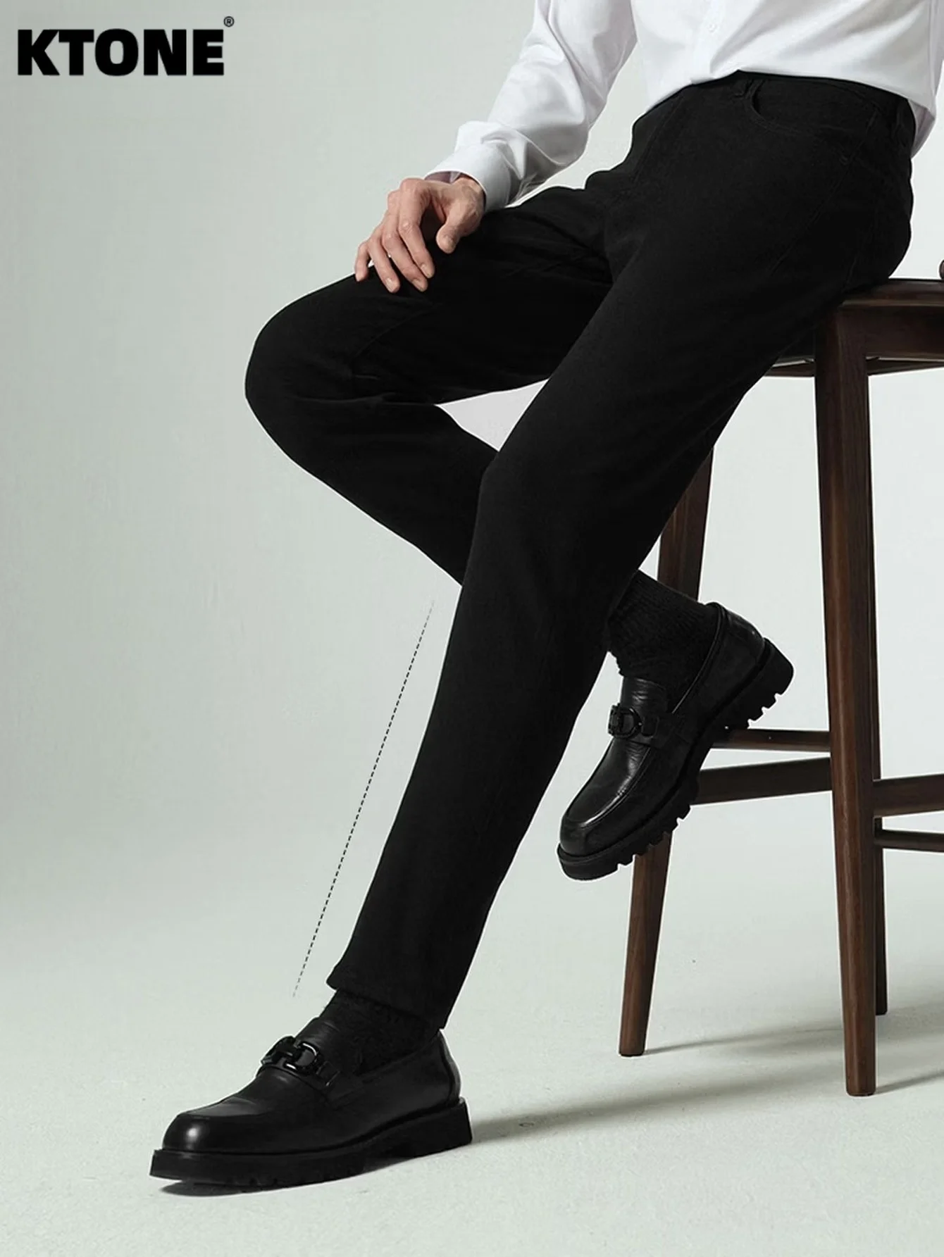 Black Slim Jeans Pants for Man Y2k Drip Unisex Original Denim No accessories or belts included
Black Slim Jeans Pants for Man Y2k Drip Unisex Original Denim No accessories or belts included