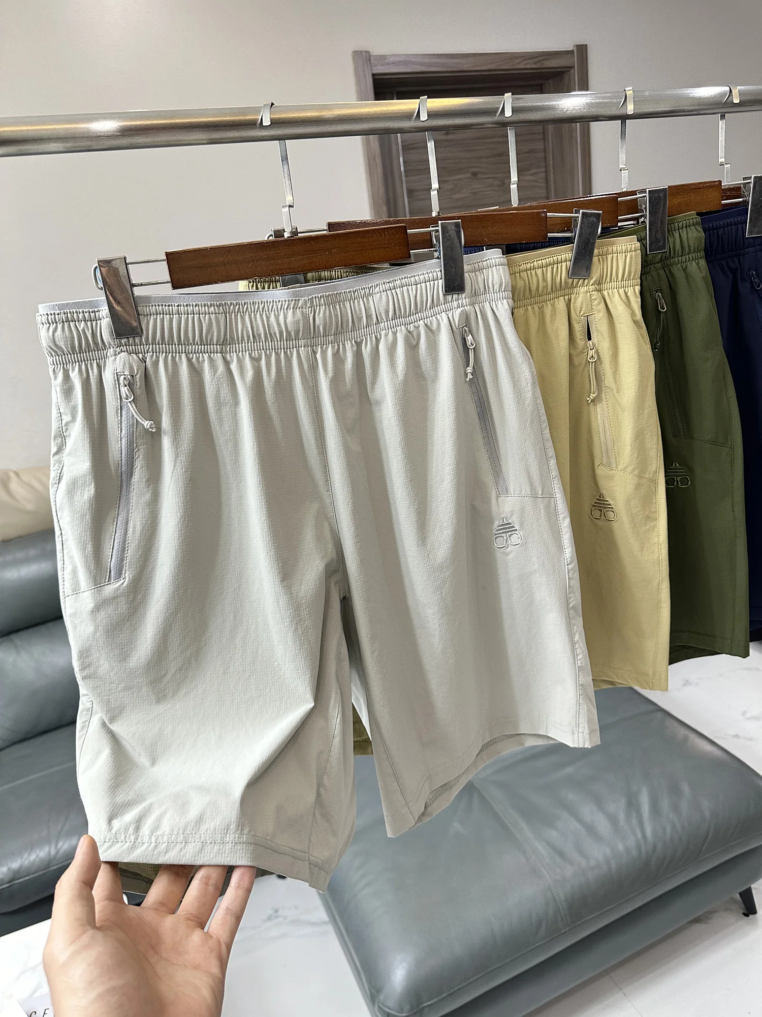 Outdoor Lightweight Quick Dry Breathable Men's Shorts Versatile Functional Summer Shorts Lightweight Fabric Easy Care Shorts
Outdoor Lightweight Quick Dry Breathable Men's Shorts Versatile Functional Summer Shorts Lightweight Fabric Easy Care Shorts