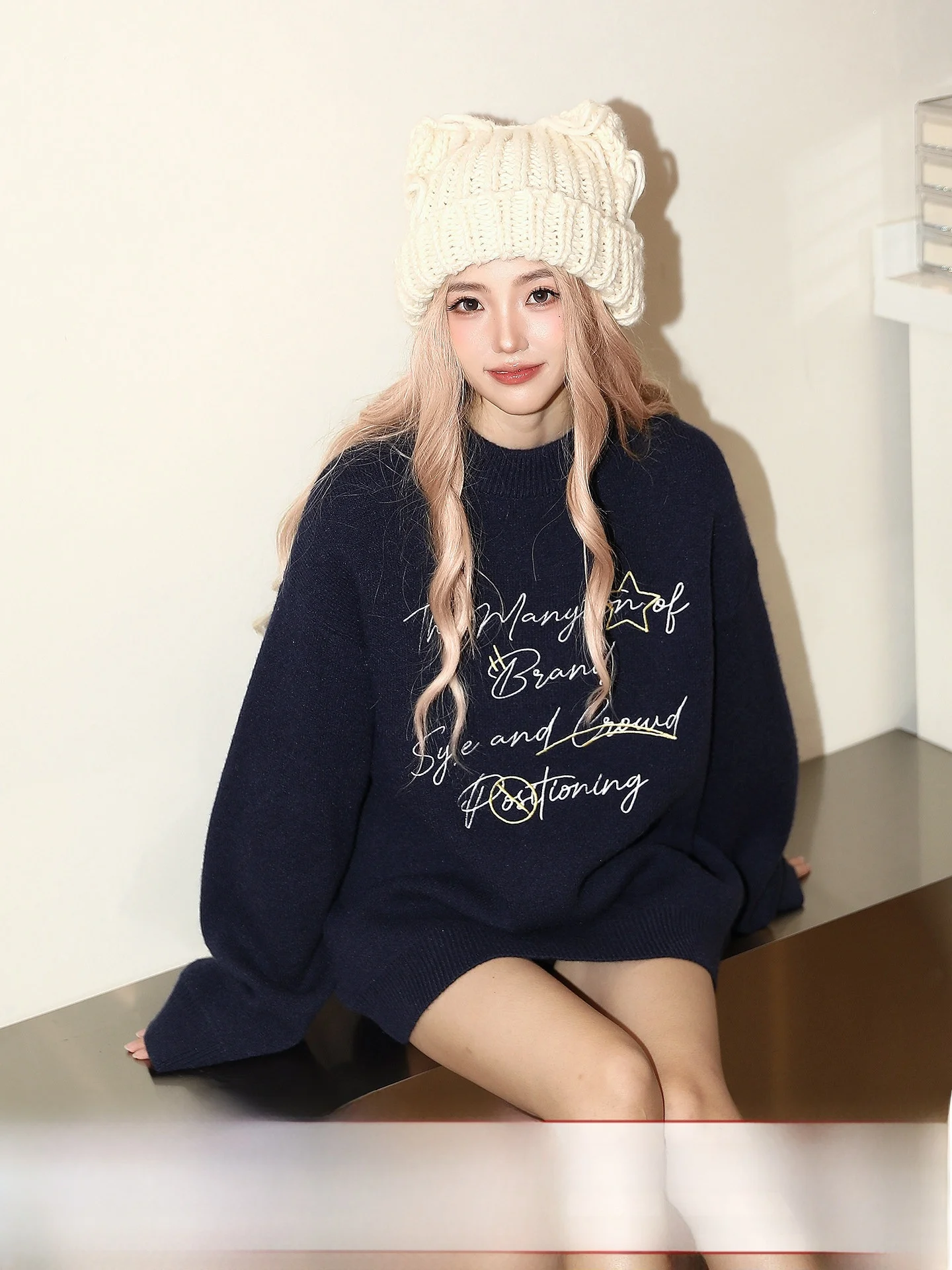 Женский вязаный свитер свободного кроя с круглым вырезом и вышивкой, повседневный, осенне-зимний, модный бренд Manyston, уличный стиль, длинный рукав
Женский вязаный свитер свободного кроя с круглым вырезом и вышивкой, повседневный, осенне-зимний, модный бренд Manyston, уличный стиль, длинный рукав