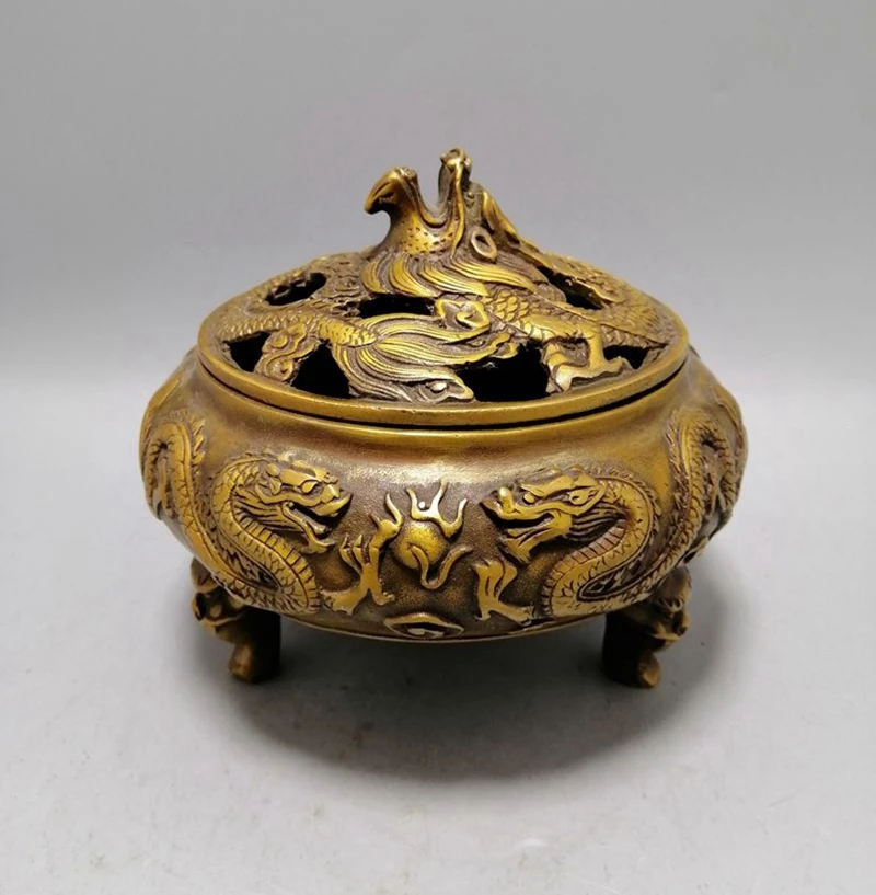 Antique bronzeware Pure copper five-dragon pan incense burner incense burner sandalwood burner vintage household craft items
Antique bronzeware Pure copper five-dragon pan incense burner incense burner sandalwood burner vintage household craft items
