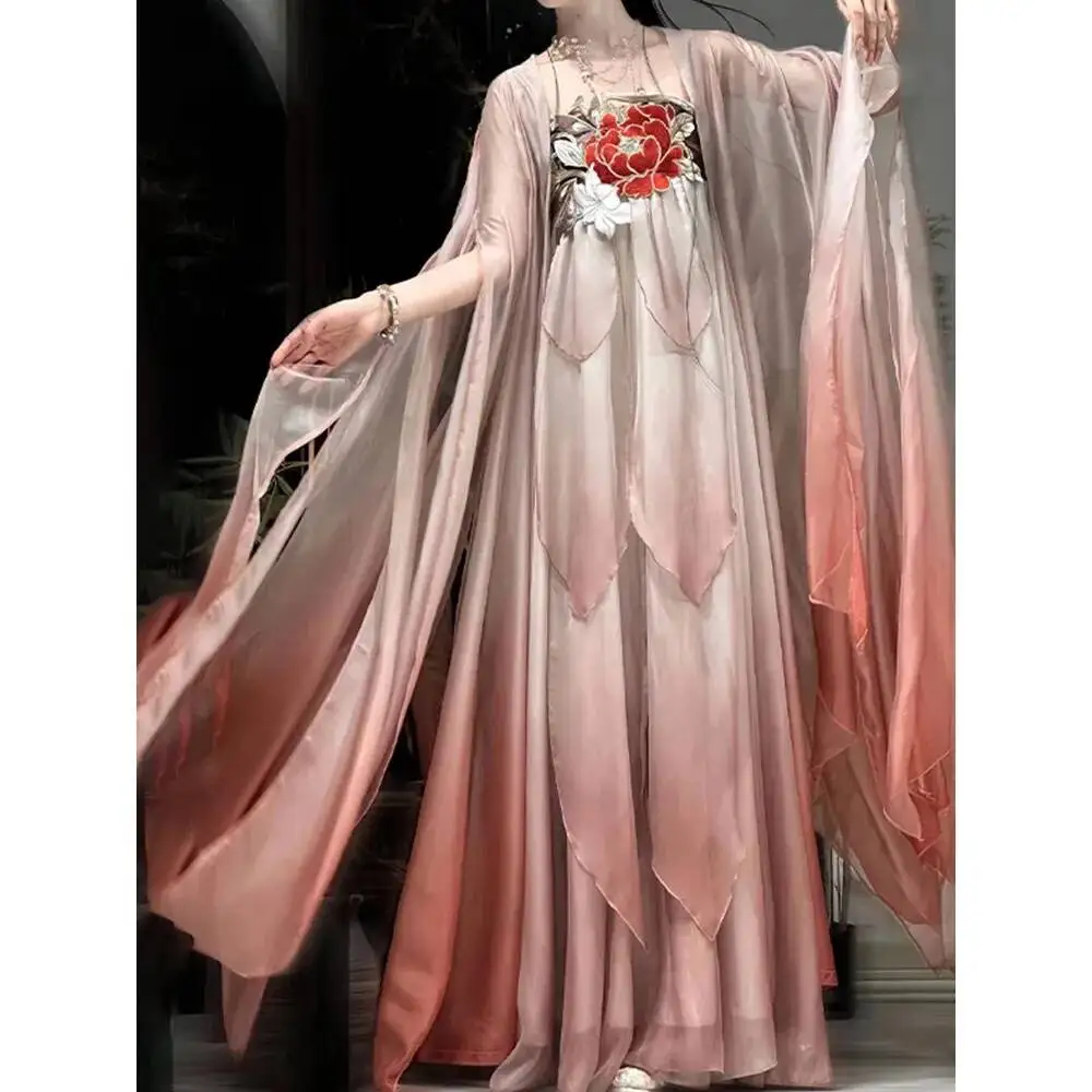 Tang-made torn sleeve shirt, chest-length fairy embroidery suit, spring and summer models, national style Hanfu women
Tang-made torn sleeve shirt, chest-length fairy embroidery suit, spring and summer models, national style Hanfu women