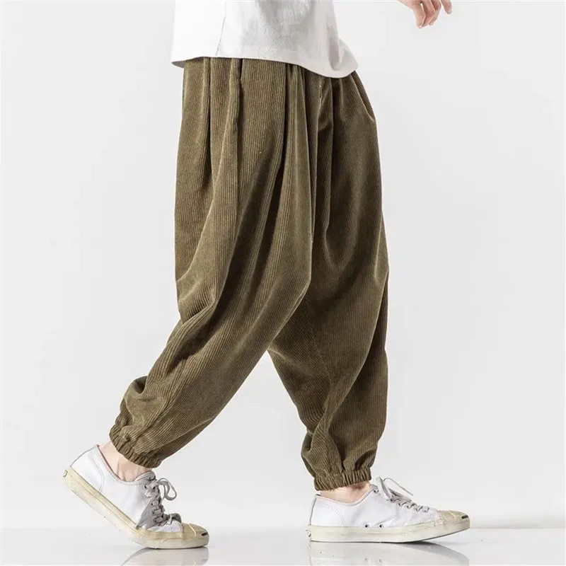 2022 Autumn Winter Men Pants Japanese Style Trousers Straight Harem Pants Korean Man Corduroy Loose Ankle-Length Trousers Homme
2022 Autumn Winter Men Pants Japanese Style Trousers Straight Harem Pants Korean Man Corduroy Loose Ankle-Length Trousers Homme