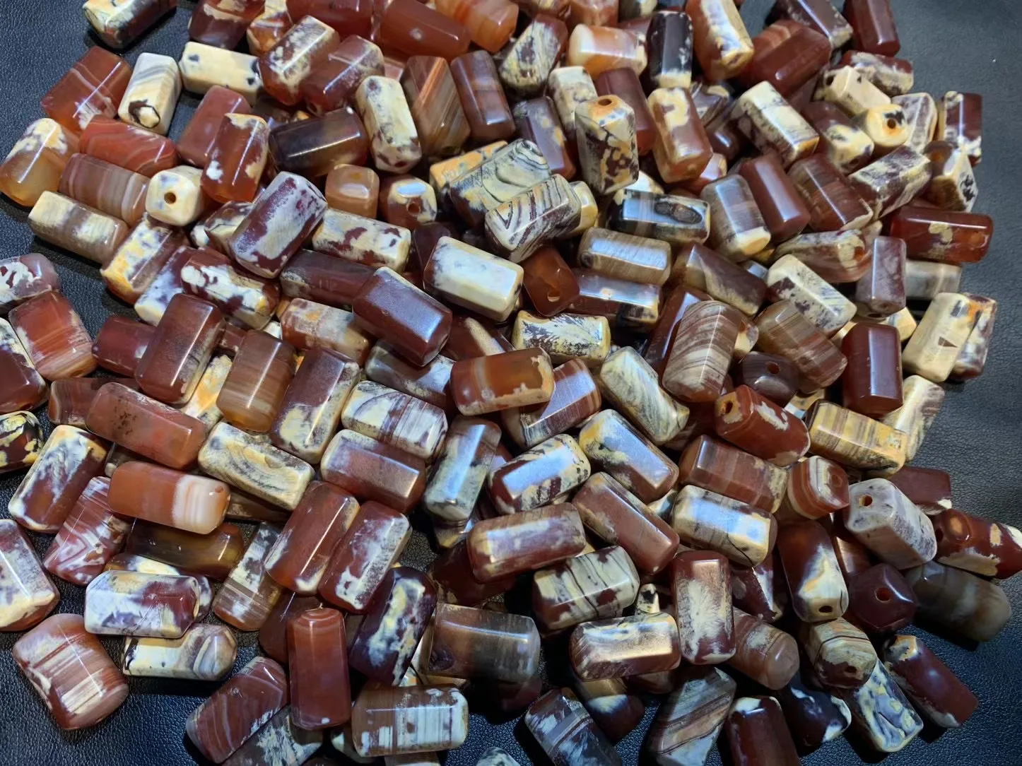 Set of 20 PCS LKbrother Talisman Treasure Magic Power Tibetan Agate Calcification dzi bead at whole sale price for old friend
Set of 20 PCS LKbrother Talisman Treasure Magic Power Tibetan Agate Calcification dzi bead at whole sale price for old friend