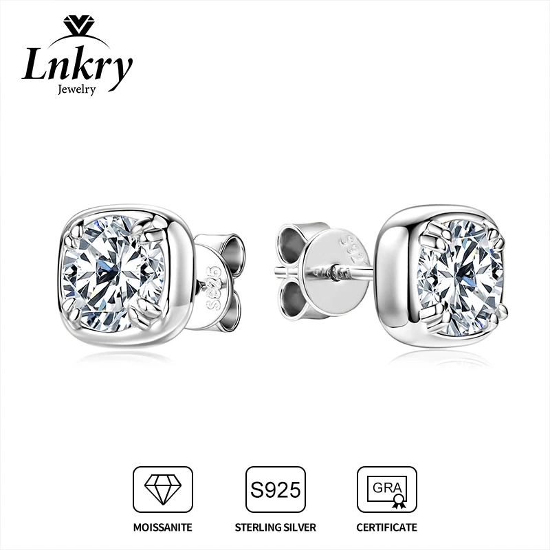 Lnkry Certified GRA Round Cut Moissanite Earring For Women Genuine 925 Sterling Silver Square Shape Stud Earring Daily Jewelry
Lnkry Certified GRA Round Cut Moissanite Earring For Women Genuine 925 Sterling Silver Square Shape Stud Earring Daily Jewelry