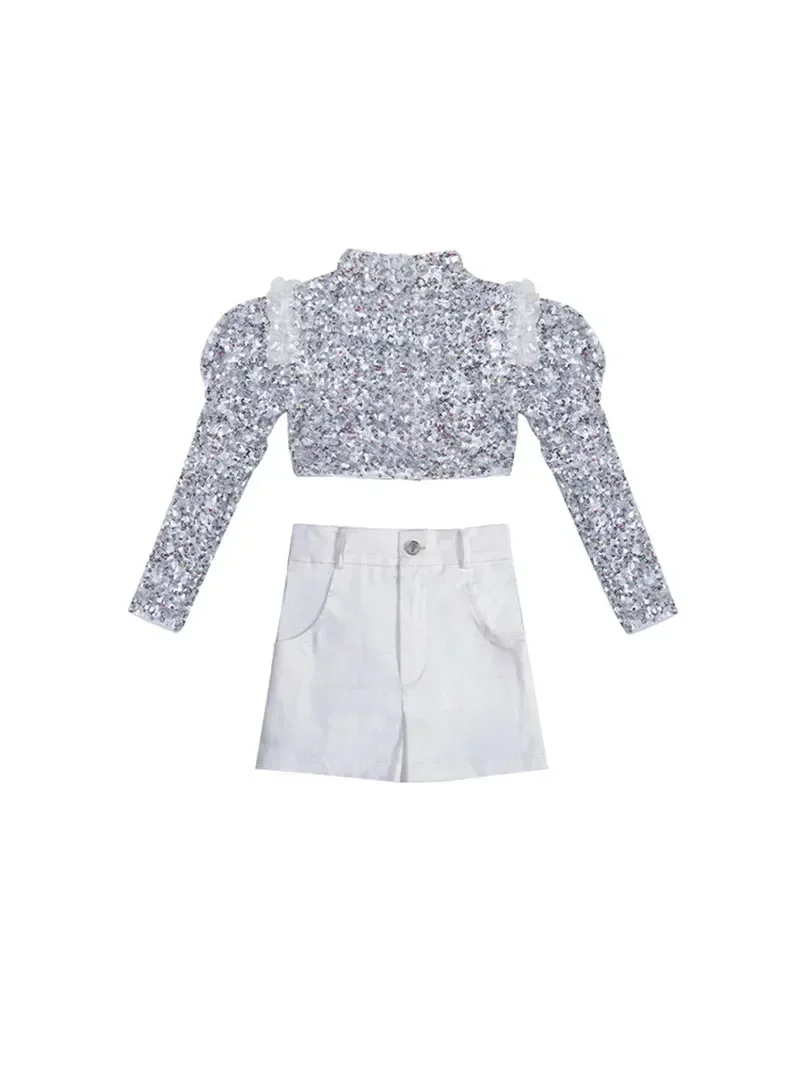 ZZL K-pop Clothes Performance Stage Outfits 2 Pcs Silver Glitter Sequin Top Sparkle Girls Costume Jazz Hip-hop Dance Kids Suit
ZZL K-pop Clothes Performance Stage Outfits 2 Pcs Silver Glitter Sequin Top Sparkle Girls Costume Jazz Hip-hop Dance Kids Suit